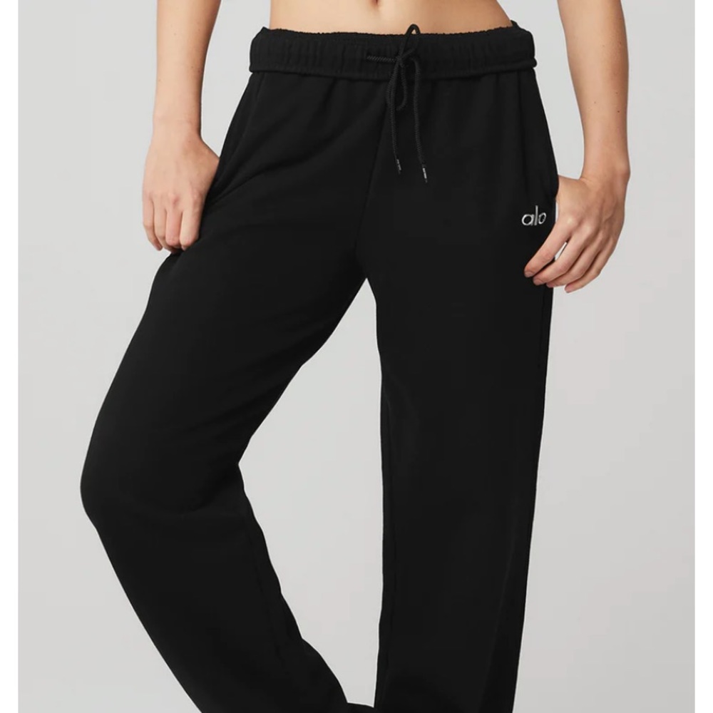 ALO Yoga Accolade Straight Leg Sweatpant (black)
